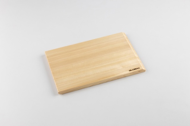日常使いにちょうどいいサイズのまな板